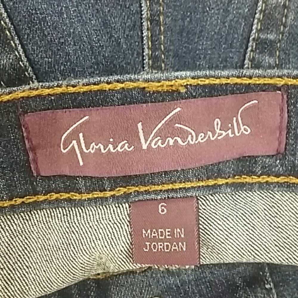 Gloria Vanderbilt Women's Amanda Slimming Jean - Picture 3 of 3